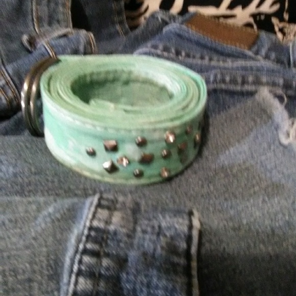 Women's distressed sherbert green belt; OS - Picture 2 of 5
